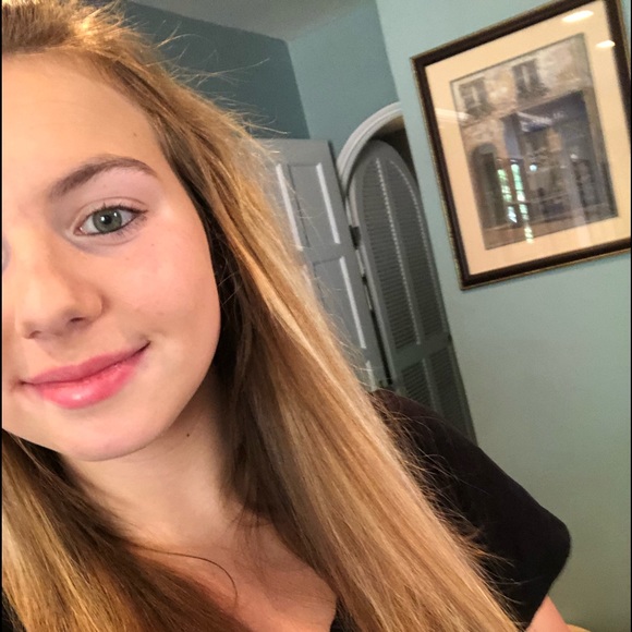 Meet your Posher, Zoe - Picture 1 of 1